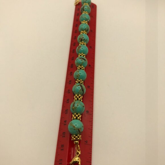 Turquoise Sea Shell Beaded Bracelet with large Stainless Steel Gold Plated Clasp - Picture 10 of 11